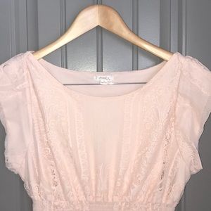 Lace pink dress!🎀